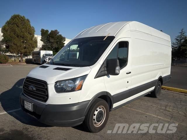 Ford Transit Lieferwagen