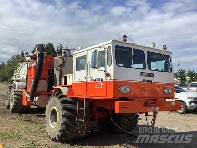  Foremost Delta Saug- und Druckwagen