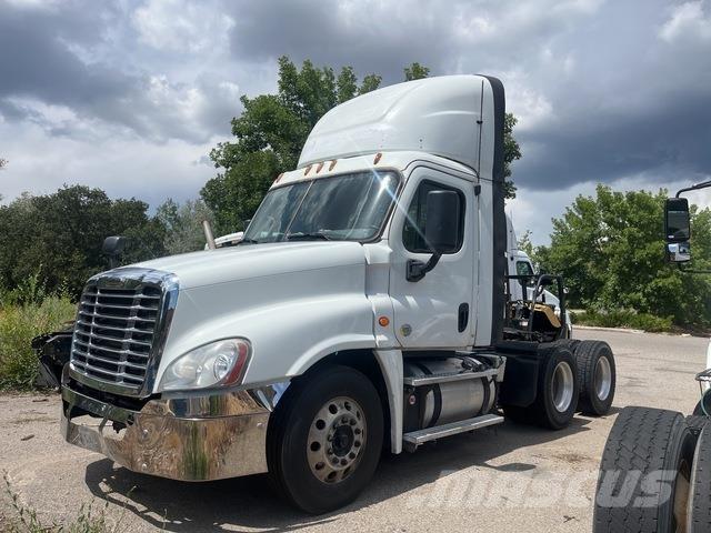 Freightliner  Sattelzugmaschinen