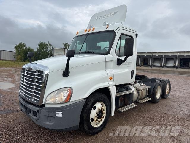 Freightliner  Sattelzugmaschinen