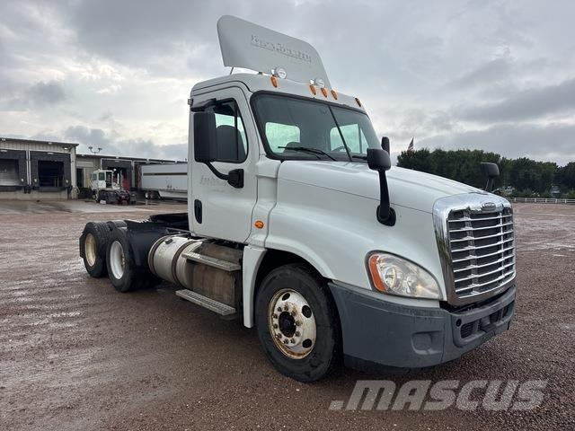 Freightliner  Sattelzugmaschinen