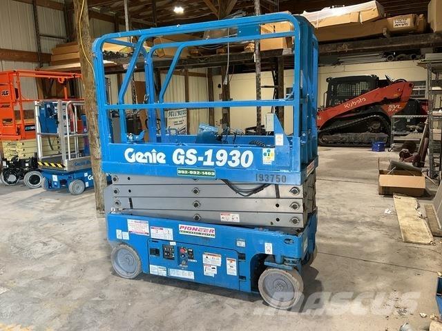 Genie GS1930 Scheren-Arbeitsbühnen