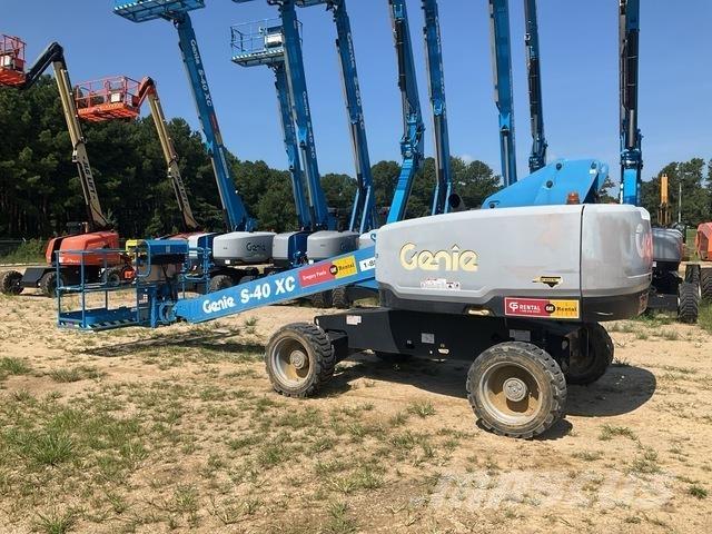 Genie S-40XC Teleskopbühnen