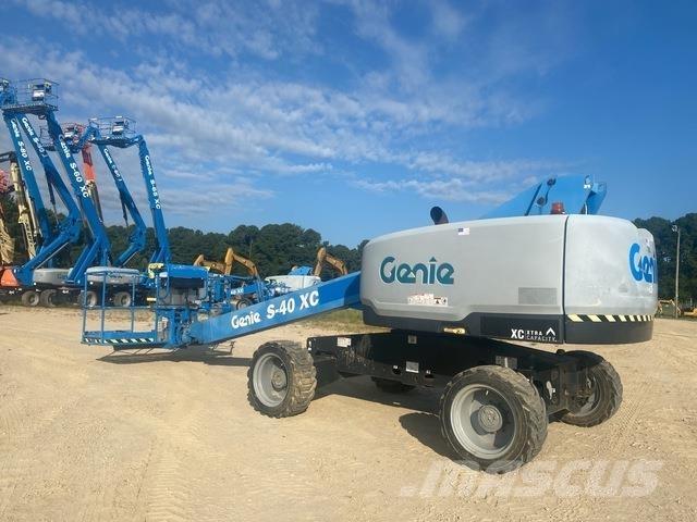 Genie S-40XC Teleskopbühnen