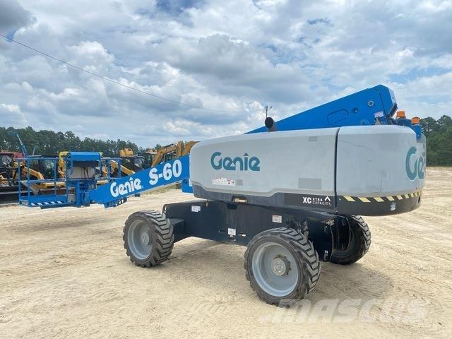 Genie S-60XC Teleskopbühnen