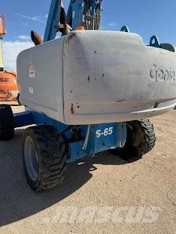 Genie S-65 Teleskopbühnen