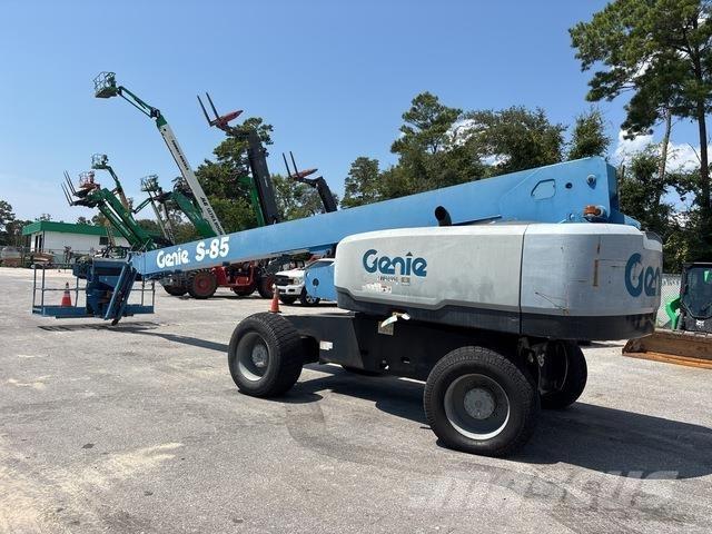 Genie S85 Teleskopbühnen