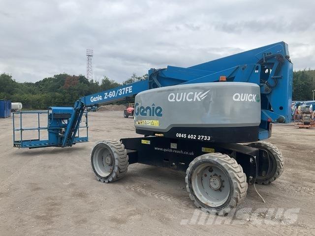 Genie Z60/37 Gelenkteleskoparbeitsbühnen