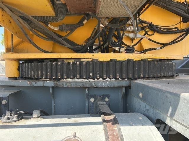 Grove RT700E Autokrane