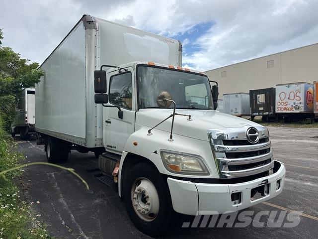 Hino 238 Kastenaufbau