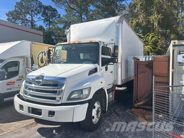 Hino 238 Kastenaufbau