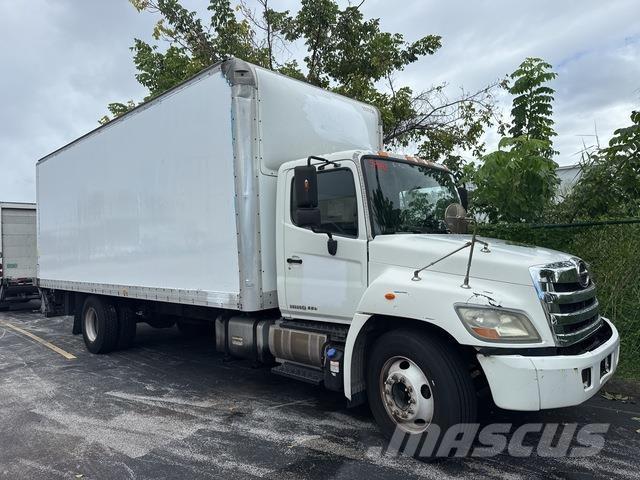 Hino 268 Kastenaufbau