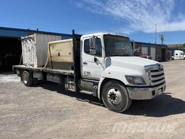 Hino 308 Pritschenwagen/Pritschenwagen mit Seitenklappe