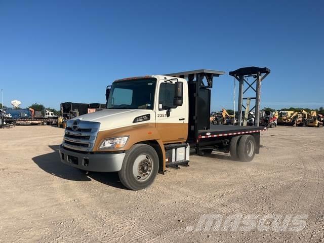 Hino 338 Kommunal-Sonderfahrzeuge