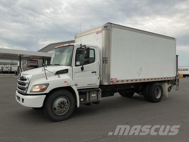 Hino 338 Kastenaufbau