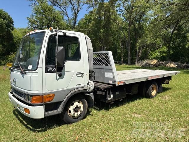 Hino FA1517 Bergungsfahrzeuge