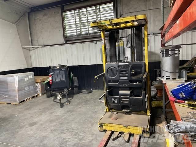 Hyster R30XMS Elektro Stapler