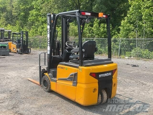 Hyundai 20BT-9 Elektro Stapler