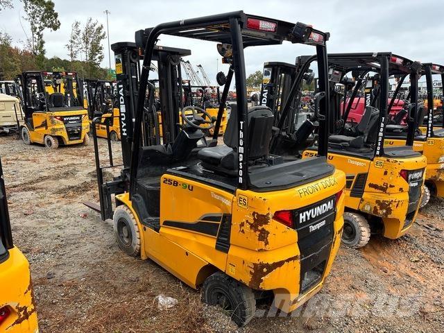 Hyundai 25B-9U Elektro Stapler