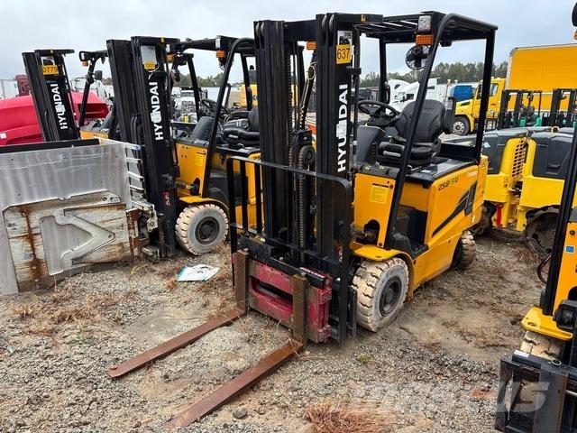 Hyundai 25B-9U Elektro Stapler