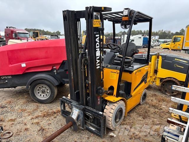 Hyundai 25B-9U Elektro Stapler