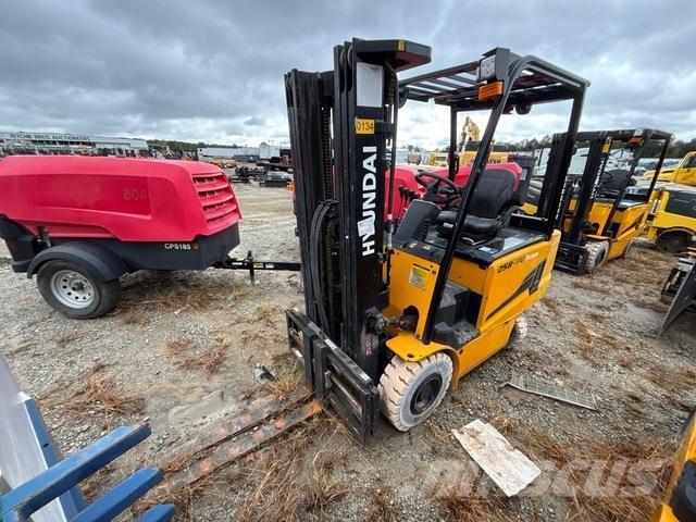 Hyundai 25B-9U Elektro Stapler