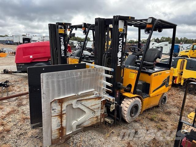 Hyundai 25B-9U Elektro Stapler