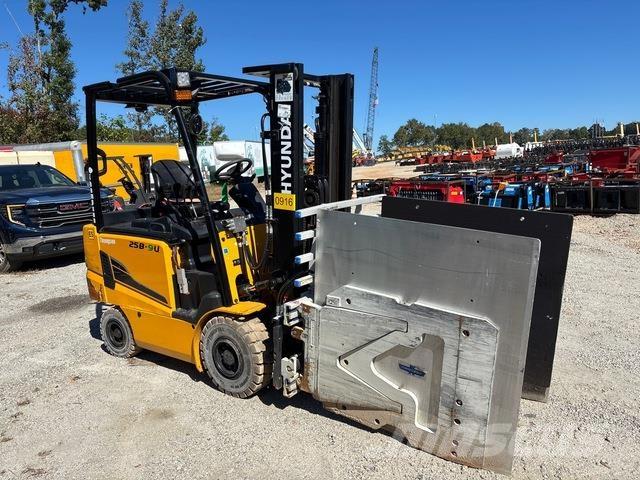 Hyundai 25B-9U Elektro Stapler