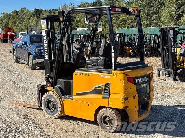 Hyundai 25B-9U Elektro Stapler
