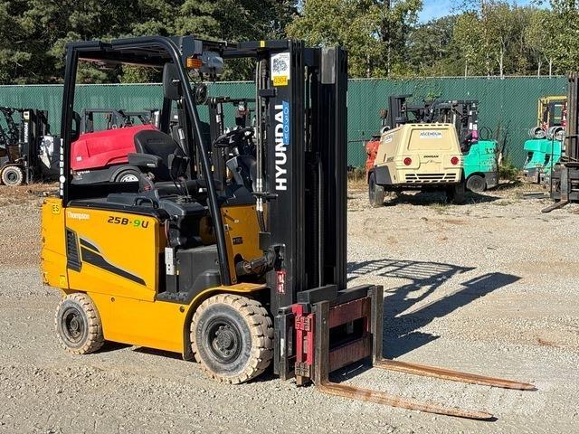 Hyundai 25B-9U Elektro Stapler