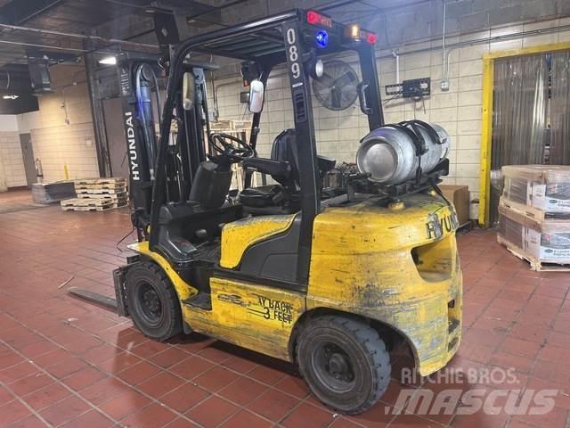 Hyundai 25L-7A Sonstige Baumaschinen
