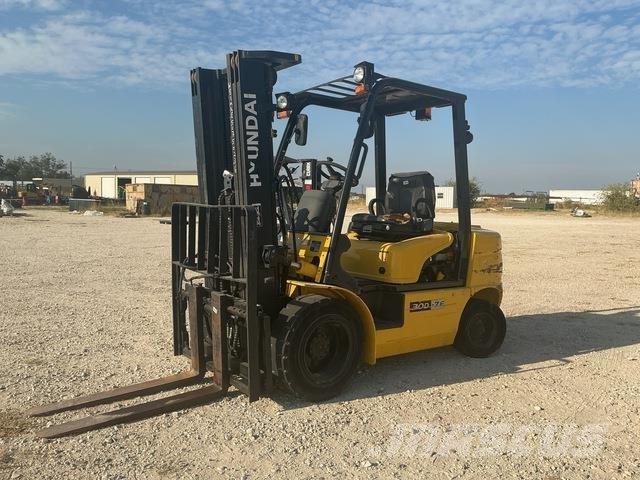 Hyundai 30D-7E Andere Gabelstapler