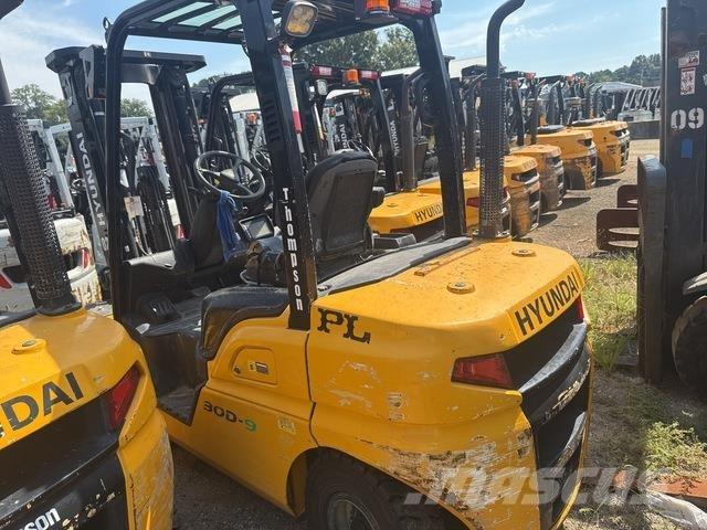 Hyundai 30D-9 Andere Gabelstapler