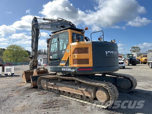 Hyundai HX235L Raupenbagger