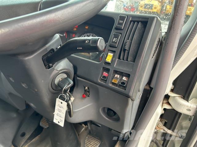 Isuzu FRR 600 Bergungsfahrzeuge