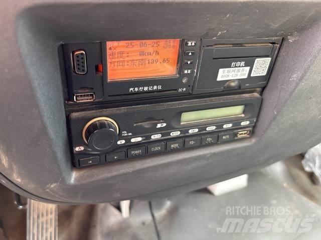 Isuzu FTR Sonstige Baumaschinen