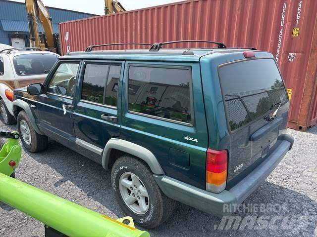 Jeep Cherokee PKWs