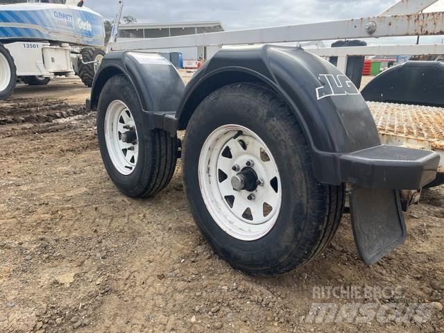 JLG  Autotransport-Anhänger