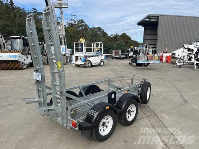 JLG  Autotransport-Anhänger