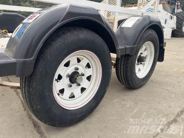 JLG  Autotransport-Anhänger