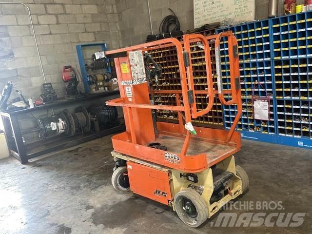 JLG 1230ES Personenaufzüge