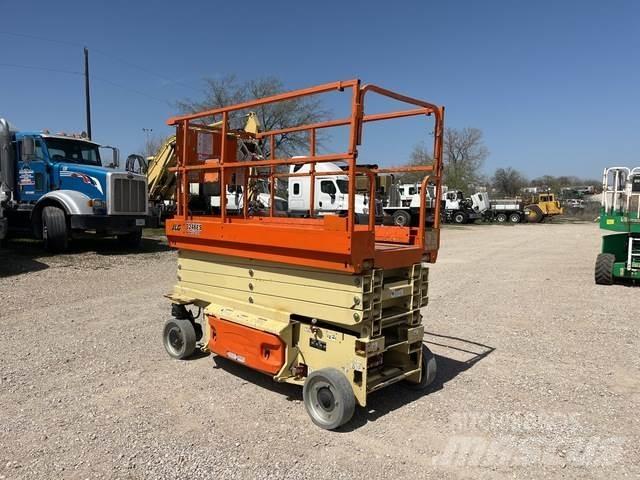 JLG 3246ES Scheren-Arbeitsbühnen
