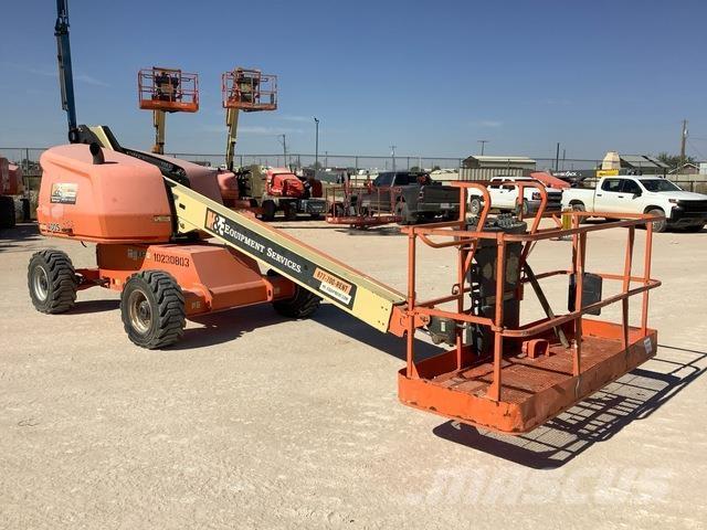 JLG 400S Teleskopbühnen