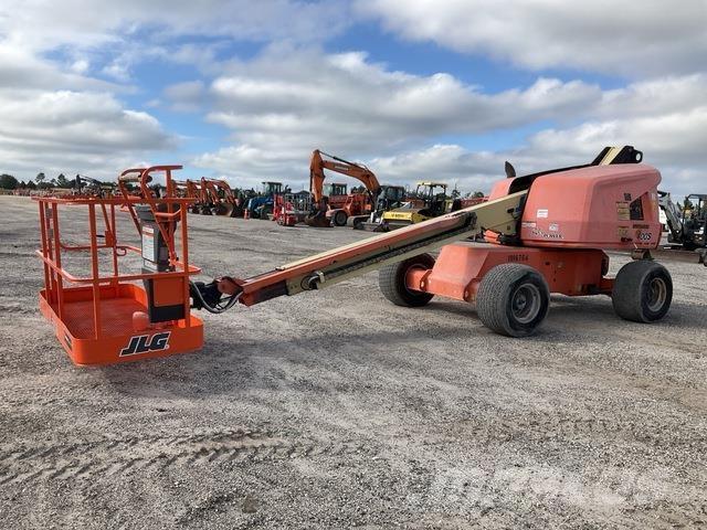 JLG 400S Teleskopbühnen