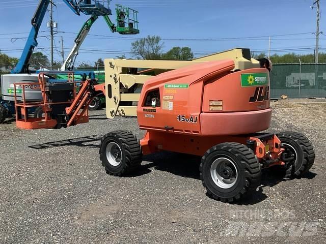 JLG 450AJ Gelenkteleskoparbeitsbühnen