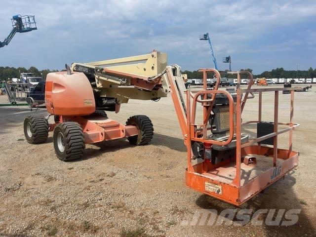 JLG 450AJ Gelenkteleskoparbeitsbühnen