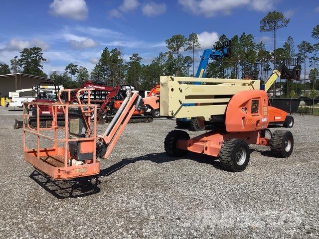 JLG 450AJ Gelenkteleskoparbeitsbühnen