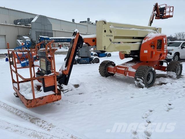 JLG 450AJ Gelenkteleskoparbeitsbühnen