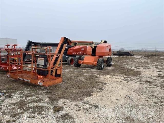 JLG 460SJ Teleskopbühnen