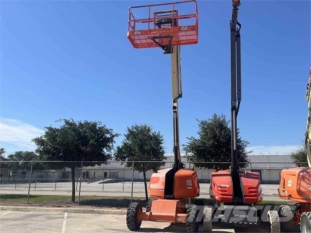 JLG 460SJ Teleskopbühnen